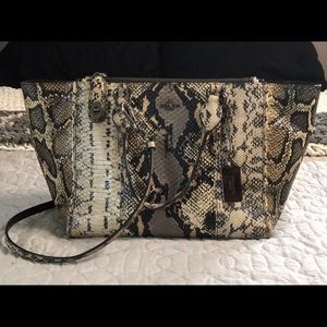 🌟Coach exotic embossed leather handbag🌟